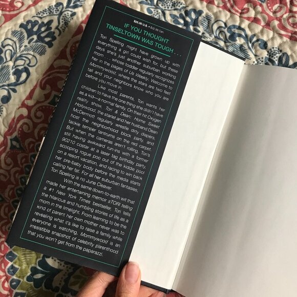 Tori Spelling Mommywood Book, Nonfiction Book - Picture 3 of 6